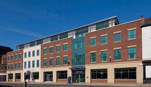 Exterior of Premier Inn York City (Blossom St South)