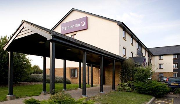 Exterior of Premier Inn Hotel Chelmsford Boreham