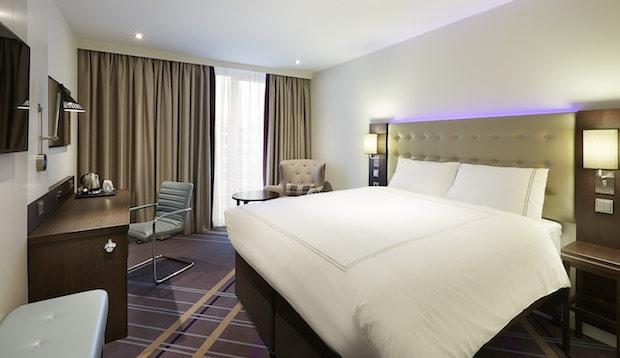 premier inn frankfurt messe email