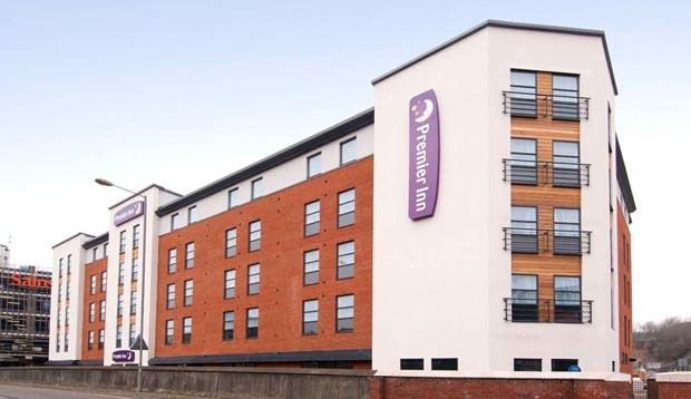 Exterior of Premier Inn High Wycombe Central