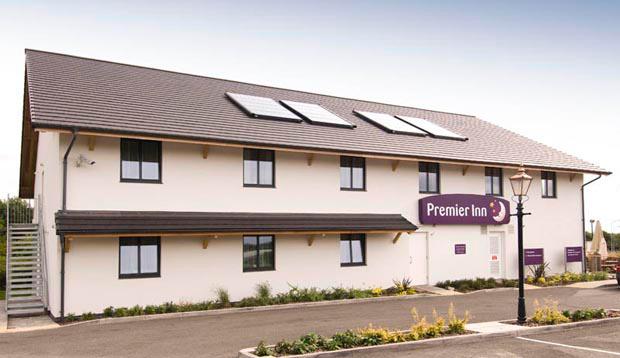 Exterior at Premier Inn Tamworth South