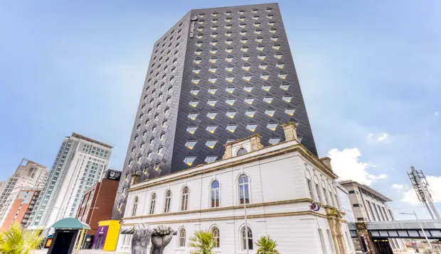 Cardiff City Centre (Stadium) exterior