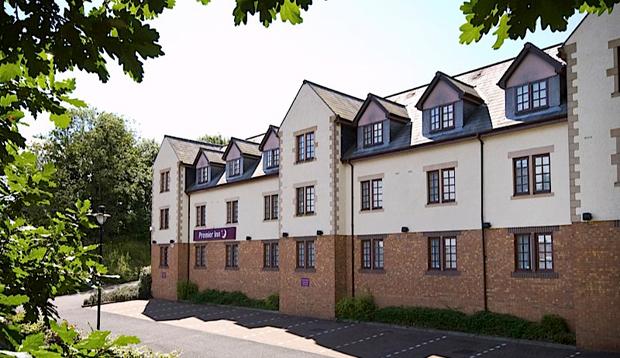 Exterior at Premier Inn Glasgow (Bearsden)