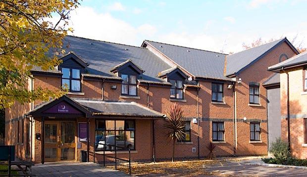 Gravesend Central exterior