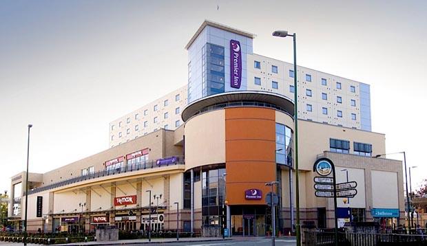 Exterior at Premier Inn Hemel Hempstead Central