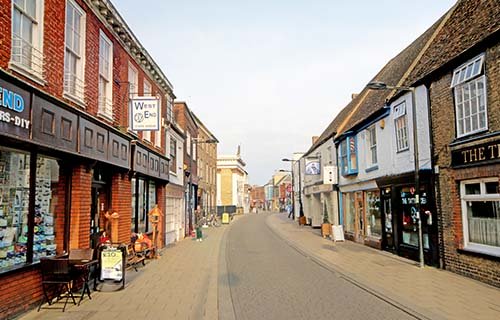 Shopping in Huntingdon