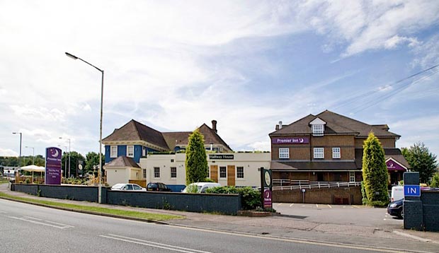 Dunstable/Luton Hotels | Book Direct | Premier Inn